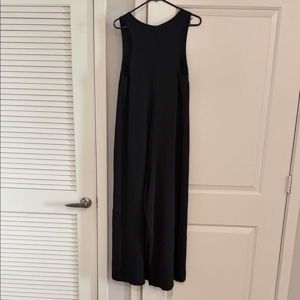 Elegant Black Sleeveless Wide Leg Jumpsuit - Picture 4 of 9